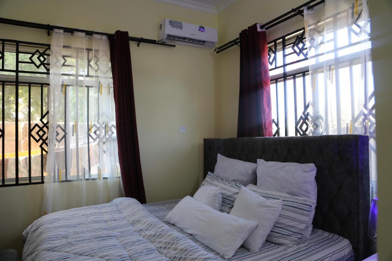 Pearl Lulu Modern Bnb Homestay Dar es Salaam Exterior foto