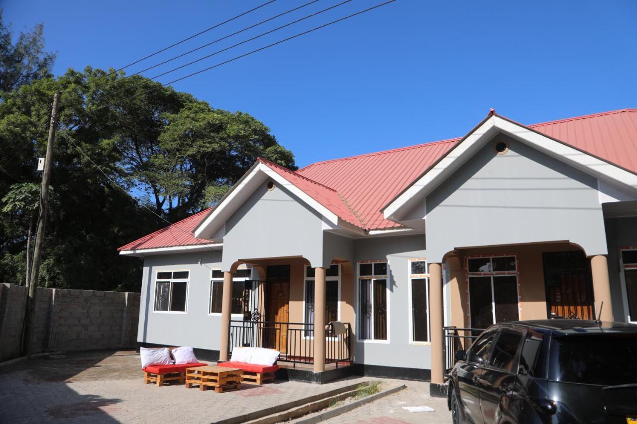 Pearl Lulu Modern Bnb Homestay Dar es Salaam Exterior foto